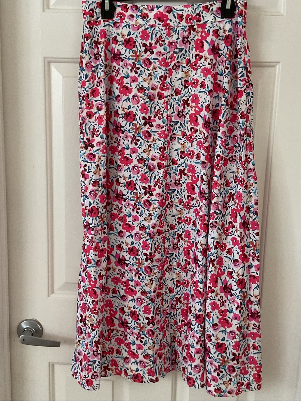 SHEIN White Maxi Skirt with Pink Floral Print - Picture 3 of 7